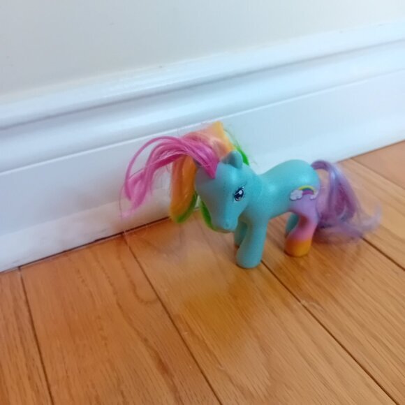 Y2K 2006 My Little Pony MLP G3 Rainbow Dash Ombre Leg Clouds Girly 4.25" READ - Picture 3 of 14